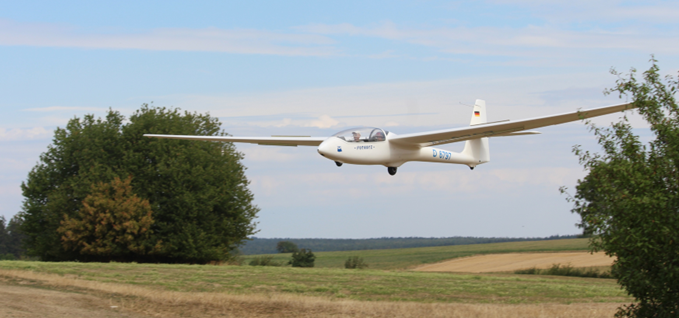Schnupperveranstaltung:  &bdquo;Warum fliegt ein Flugzeug?&ldquo;  