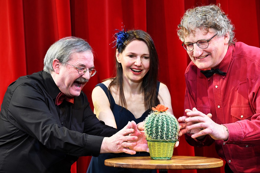 Pegnitzer Brettl: Kabarett mit der Kaktusbl&uuml;te Dresden "Viel Meinung - wenig Ahnung" 